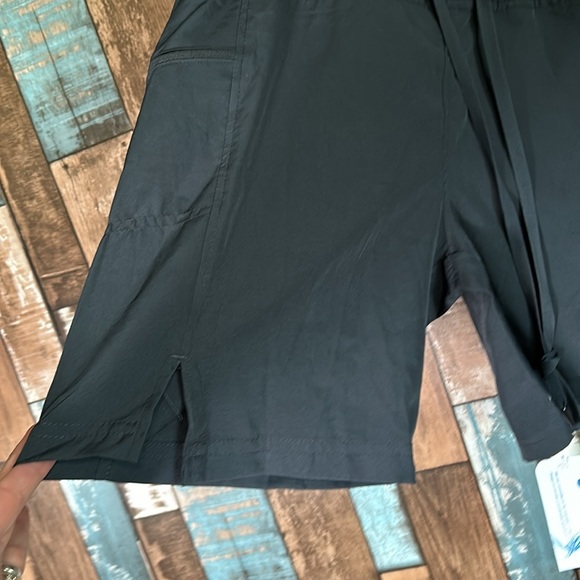 Large charcoal gray drawstring quick dry shorts - Picture 5 of 16